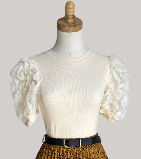 Frill T - Cream