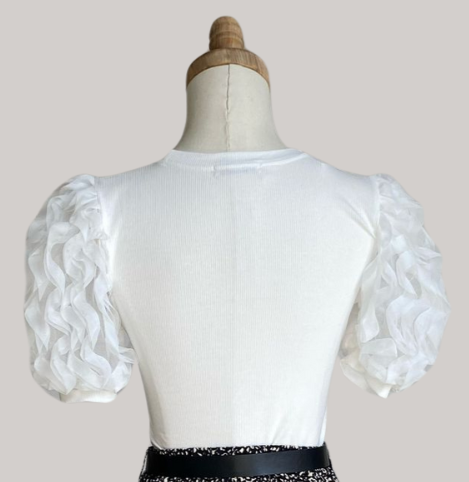 Frill T - White