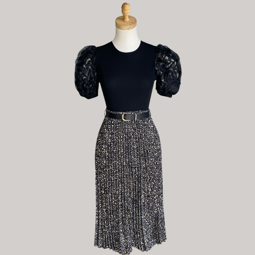 Frill T - Black
