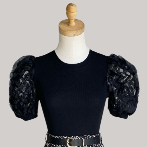 Frill T - Black