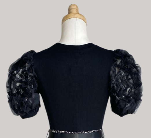 Frill T - Black