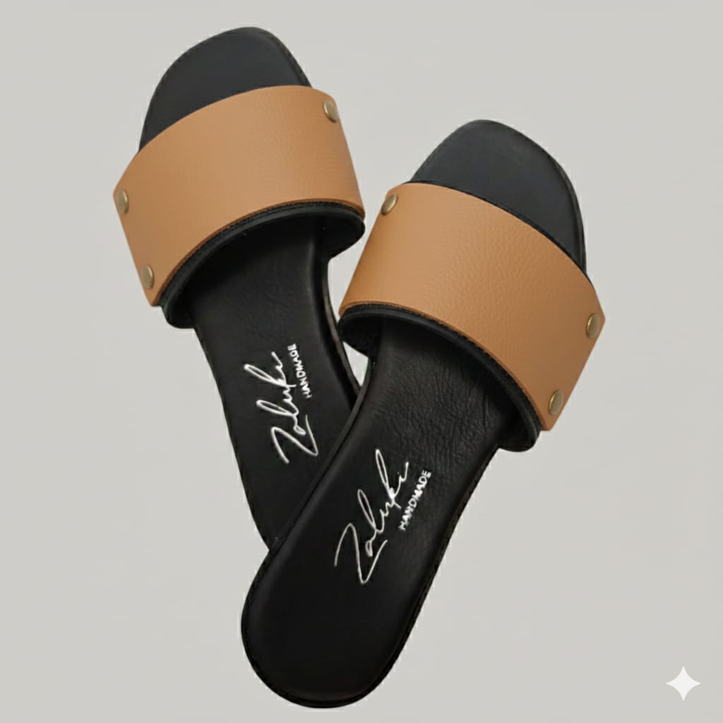 Interchangeable leather sandal
Premium leather switch sandal strap close up