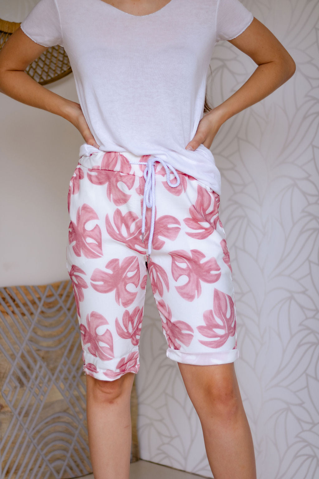 Made in Italy Shorts - Pink Leaves