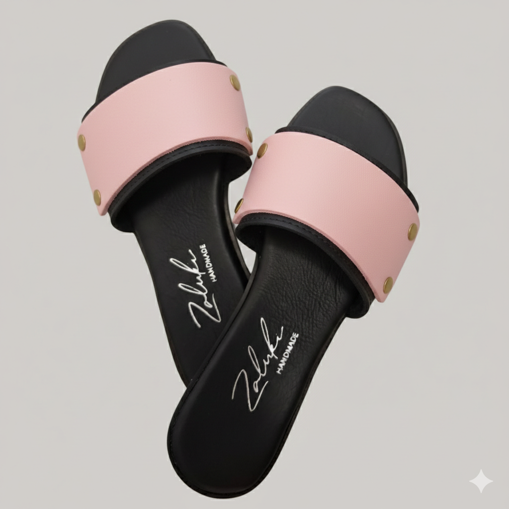 Interchangeable leather sandal
Premium leather switch sandal strap close up