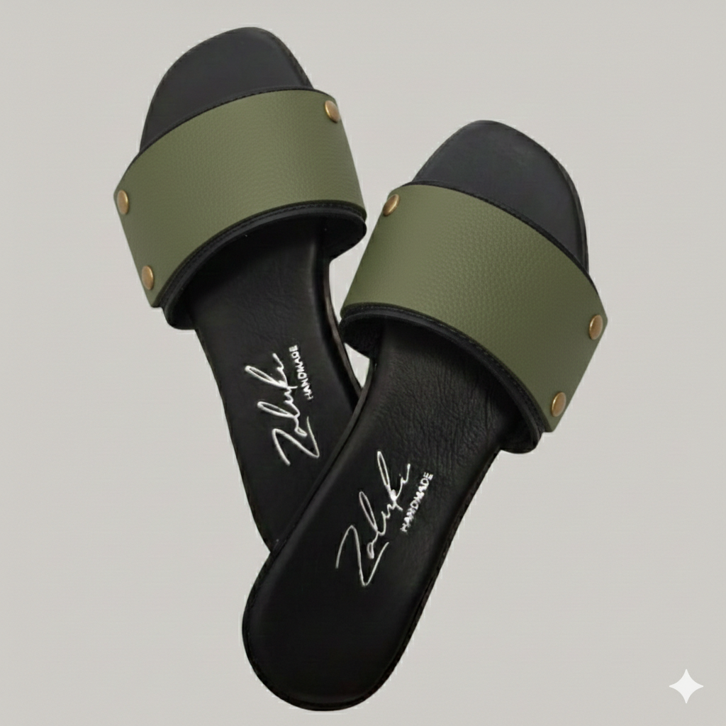 Interchangeable leather sandal
Premium leather switch sandal strap close up