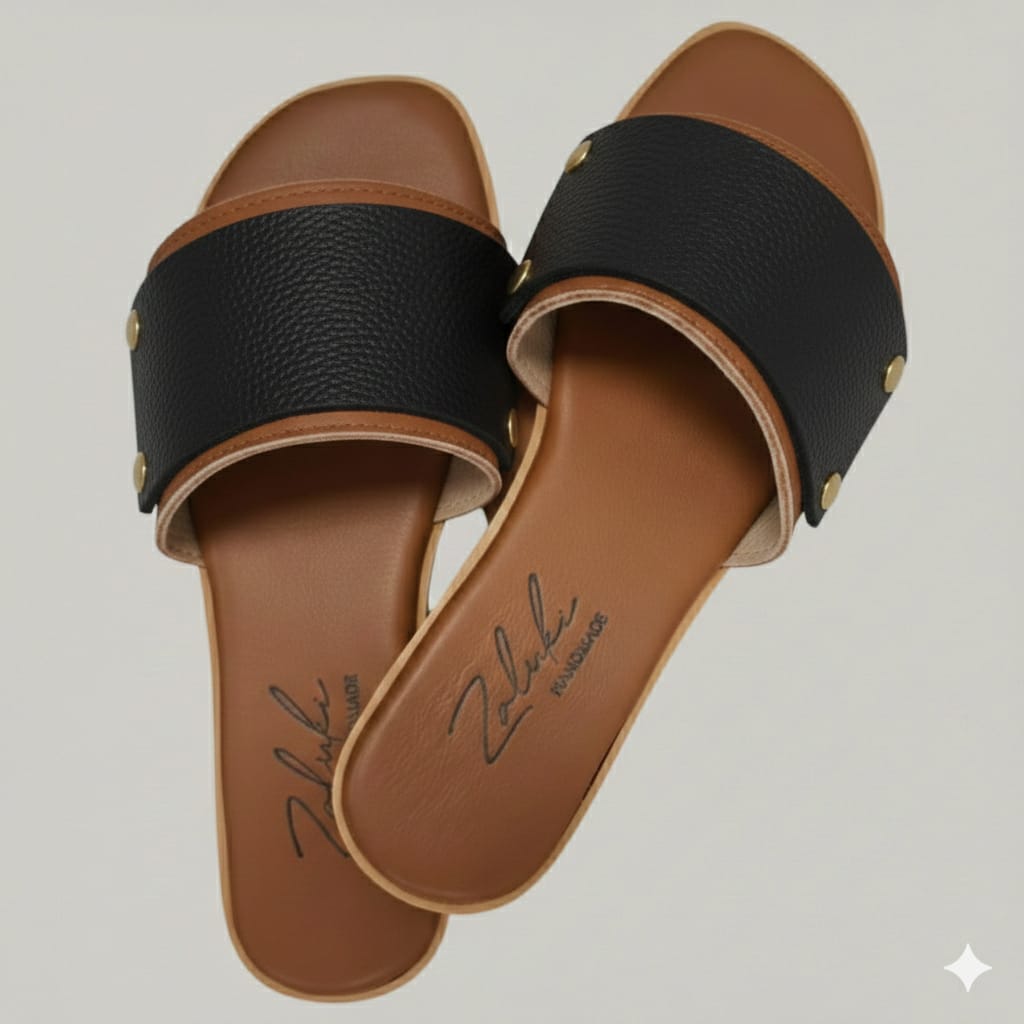 Interchangeable leather sandal
Premium leather switch sandal strap close up