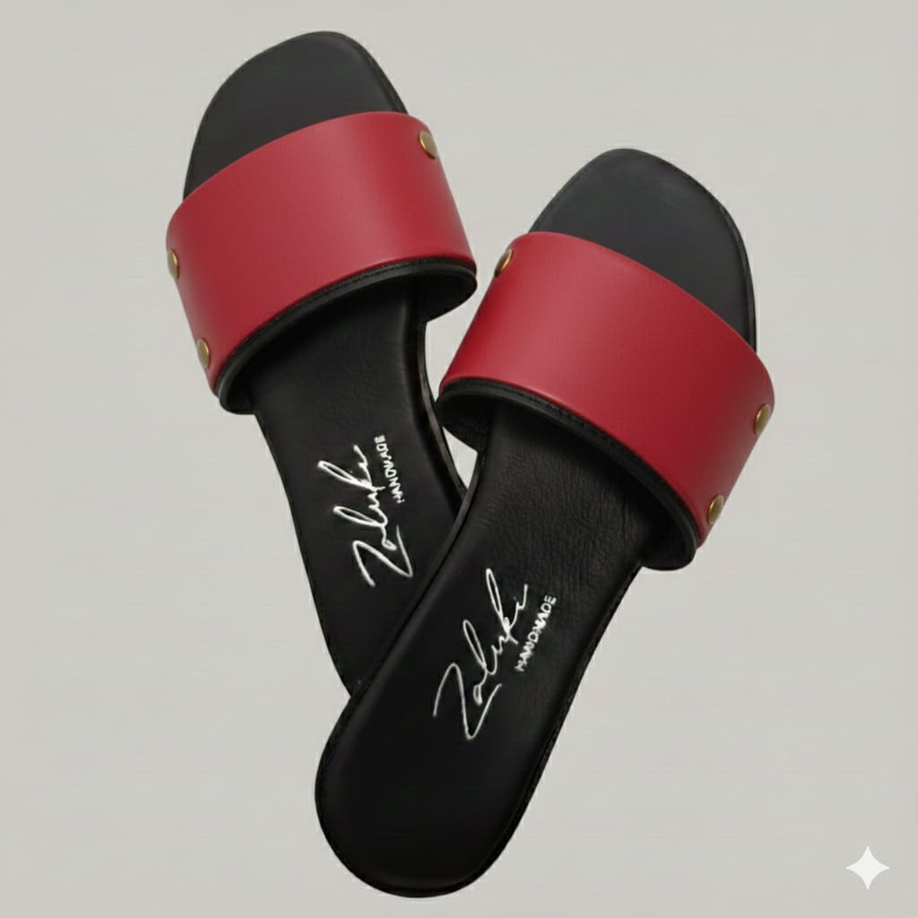 Interchangeable leather sandal
Premium leather switch sandal strap close up