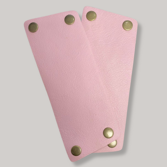 Interchangeable leather sandal
Premium leather switch sandal strap close up