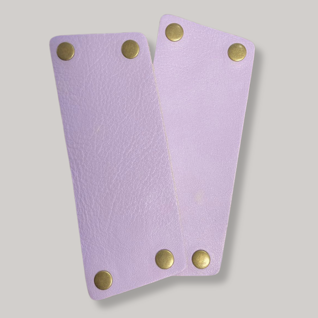 Interchangeable leather sandal
Premium leather switch sandal strap close up