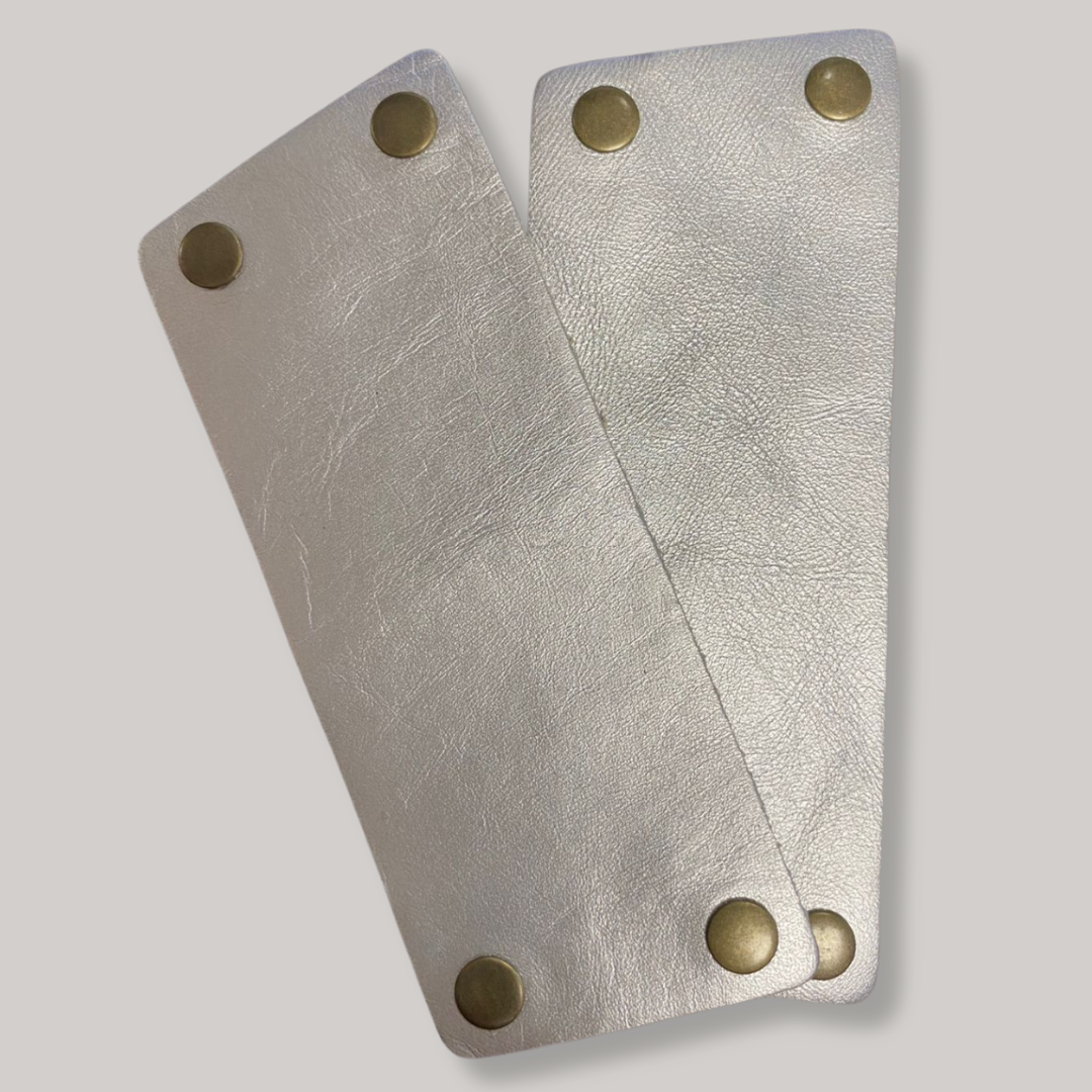 Interchangeable leather sandal
Premium leather switch sandal strap close up