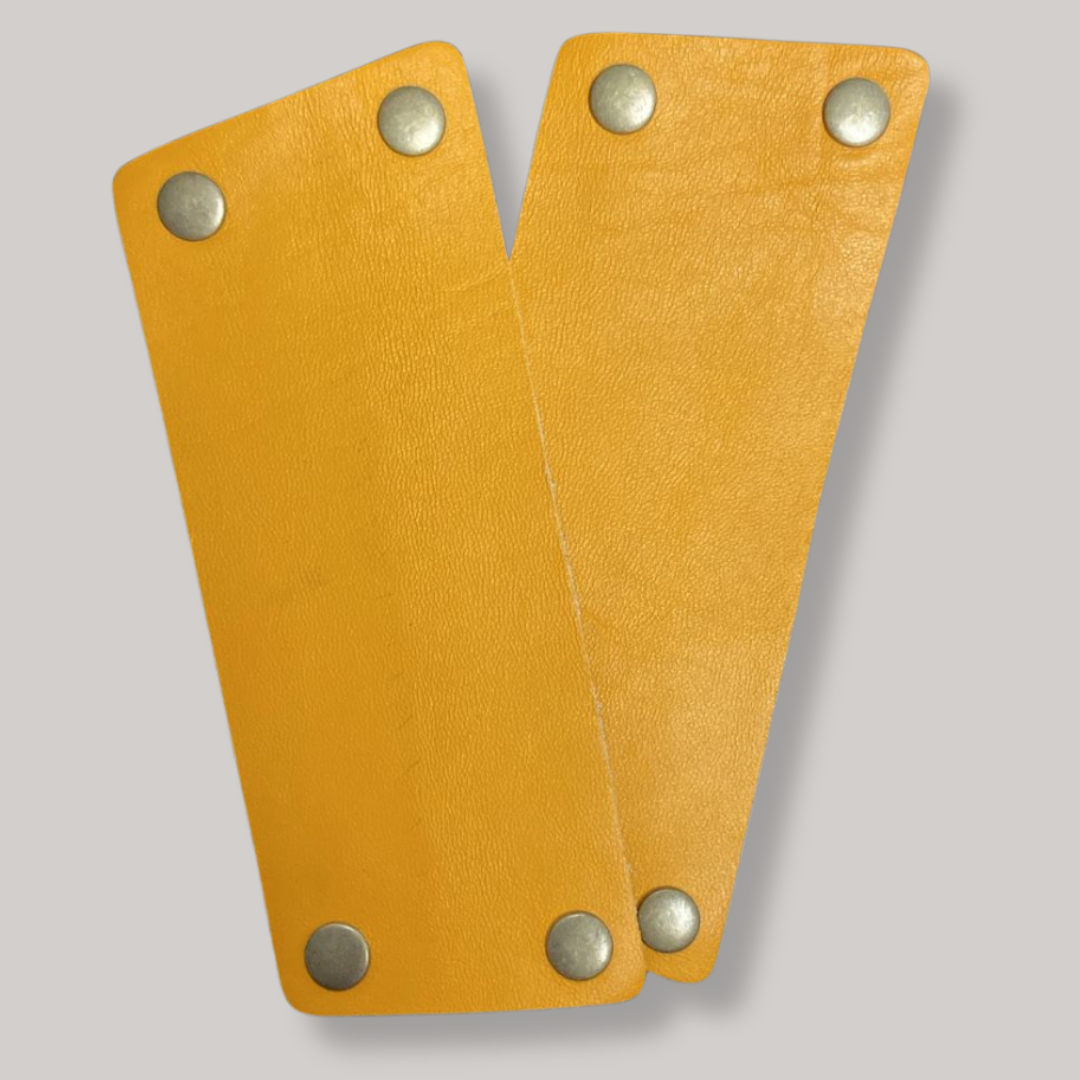 Interchangeable leather sandal
Premium leather switch sandal strap close up