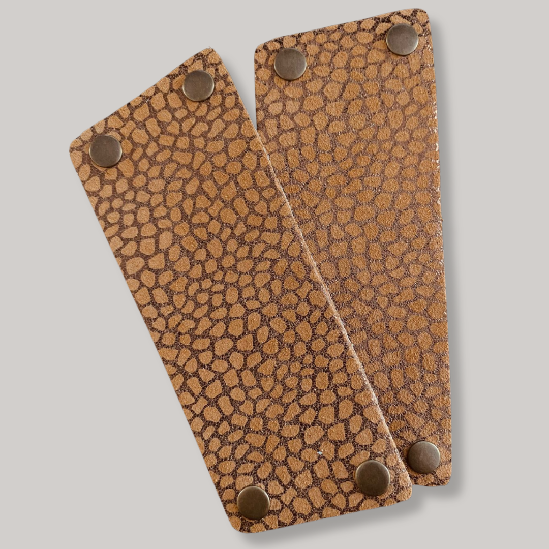 Interchangeable leather sandal
Premium leather switch sandal strap close up