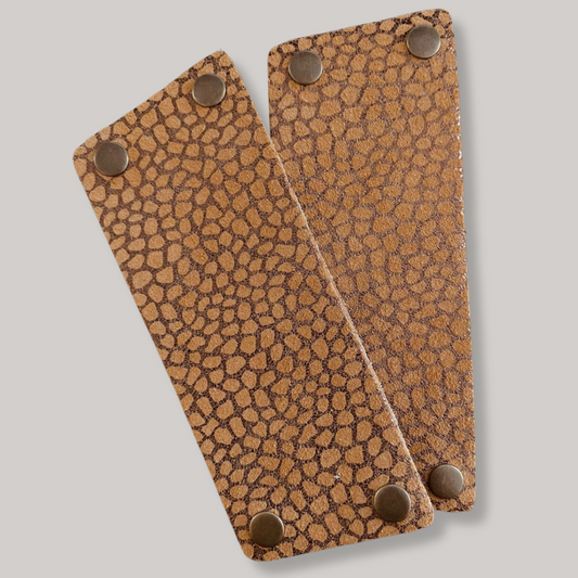 Interchangeable leather sandal
Premium leather switch sandal strap close up